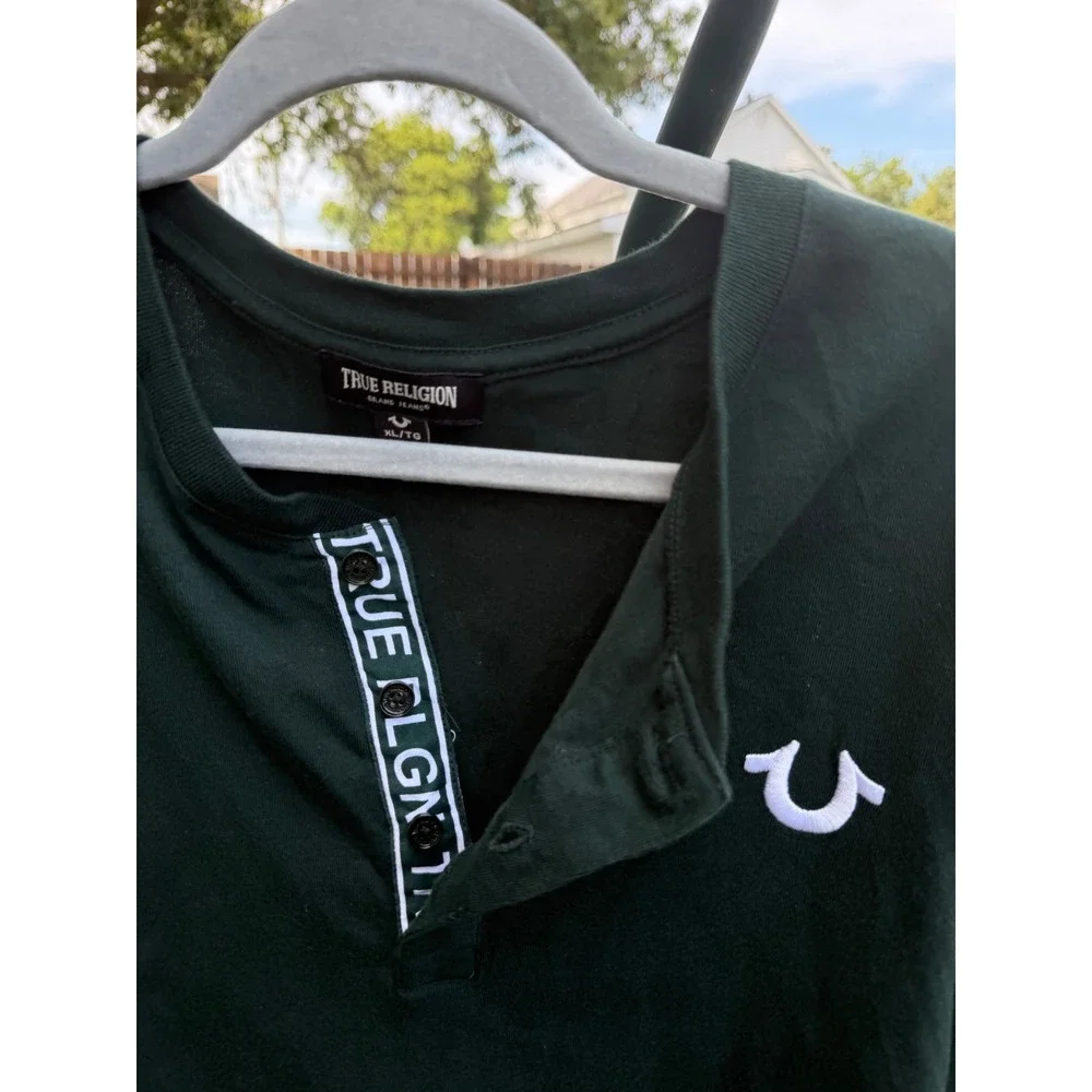 True Religion Mens Long Sleeve Henley Shirt Green Horseshoe Logo XL 50554-00